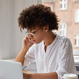 HỌC VIỆN HẠNH PHÚC